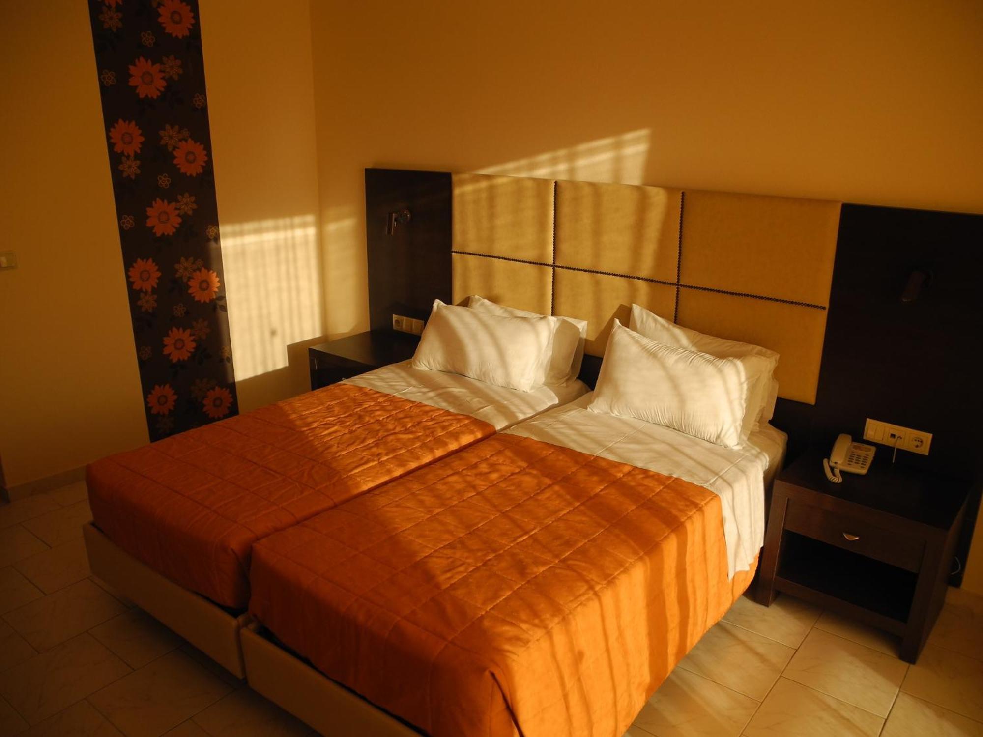 Pegasus Hotel โรดา ห้อง รูปภาพ